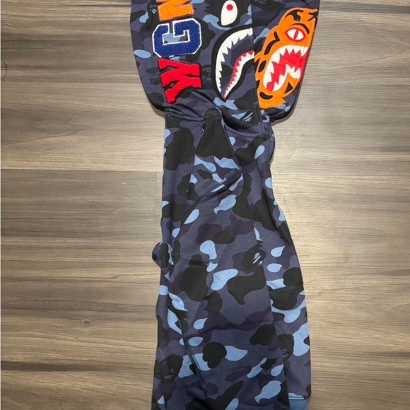 Bape jacket - Picture 3 of 3